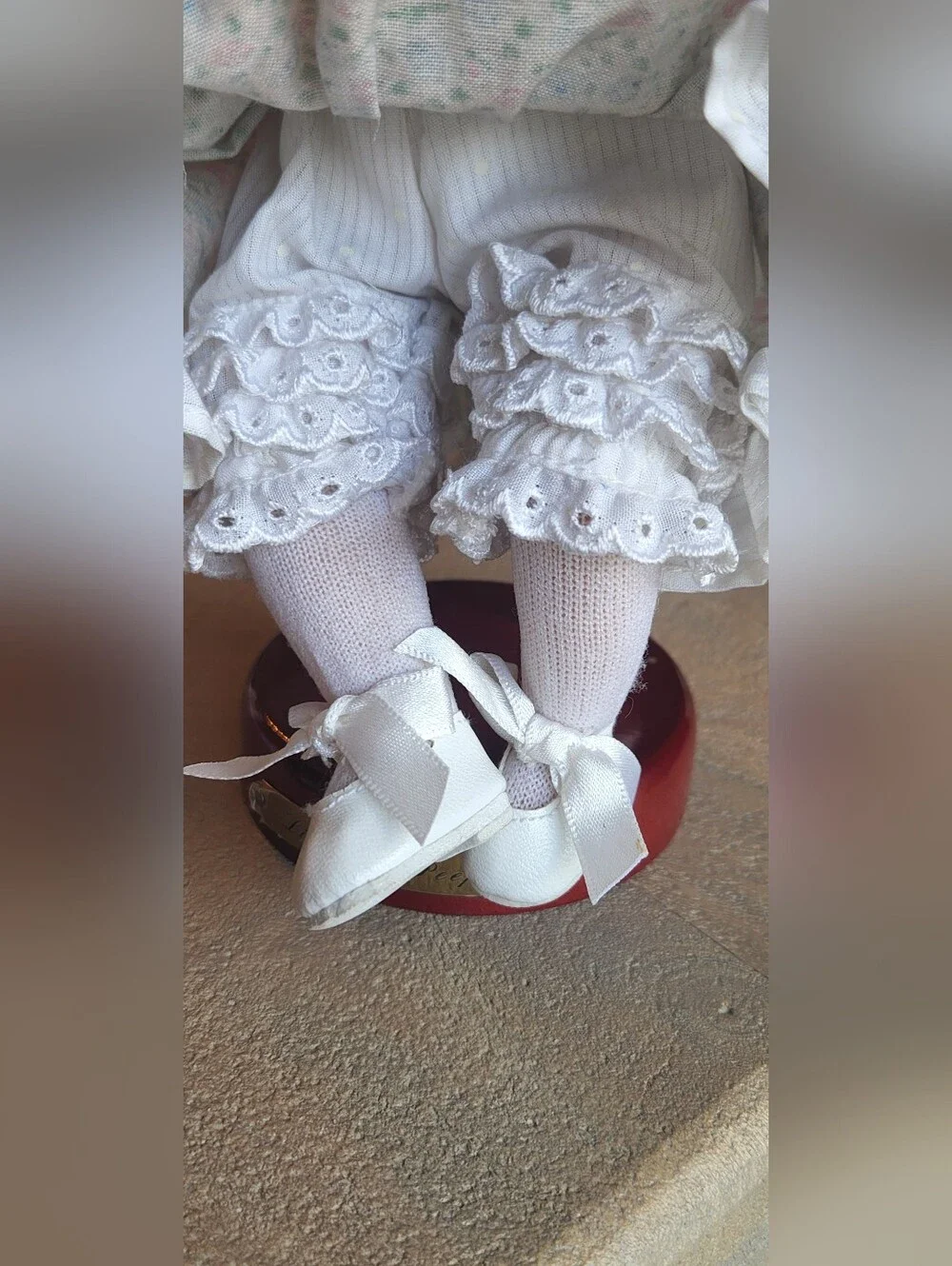 Lee Middleton Doll 9” Miniature Little Bo Peep With Stand No Cane